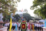 Ngày làm việc đầu tiên- Phường Bình Dương tổ chức Lễ chào cờ, viếng Đài Tưởng niệm
