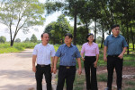 Lãnh đạo phường Bình Dương khảo sát thực tế công tác quản lý thu gom, vận chuyển, xử lý rác thải sinh hoạt