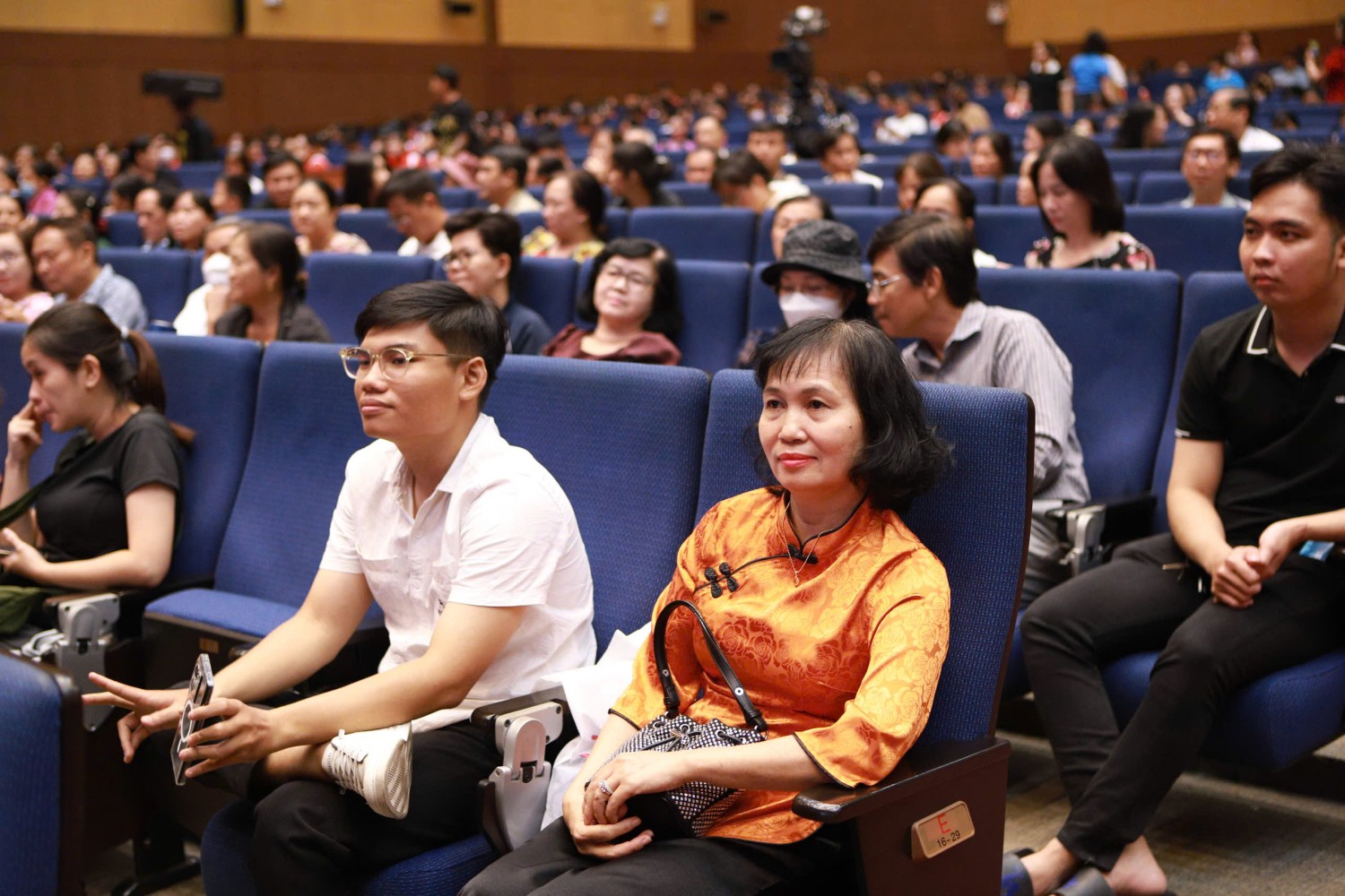 z7168765366831 b90ebd5b0596b0525c7e1bb3e54ca13a