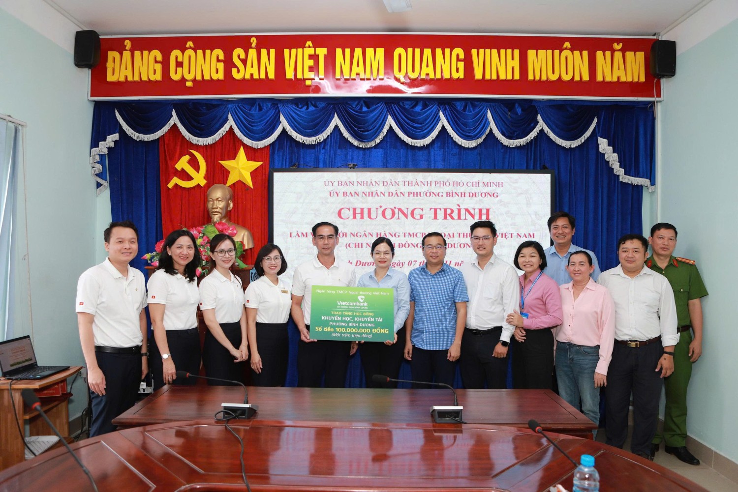 z7200150863437 cc20a1e4d86a42dadf914bddc50a8973