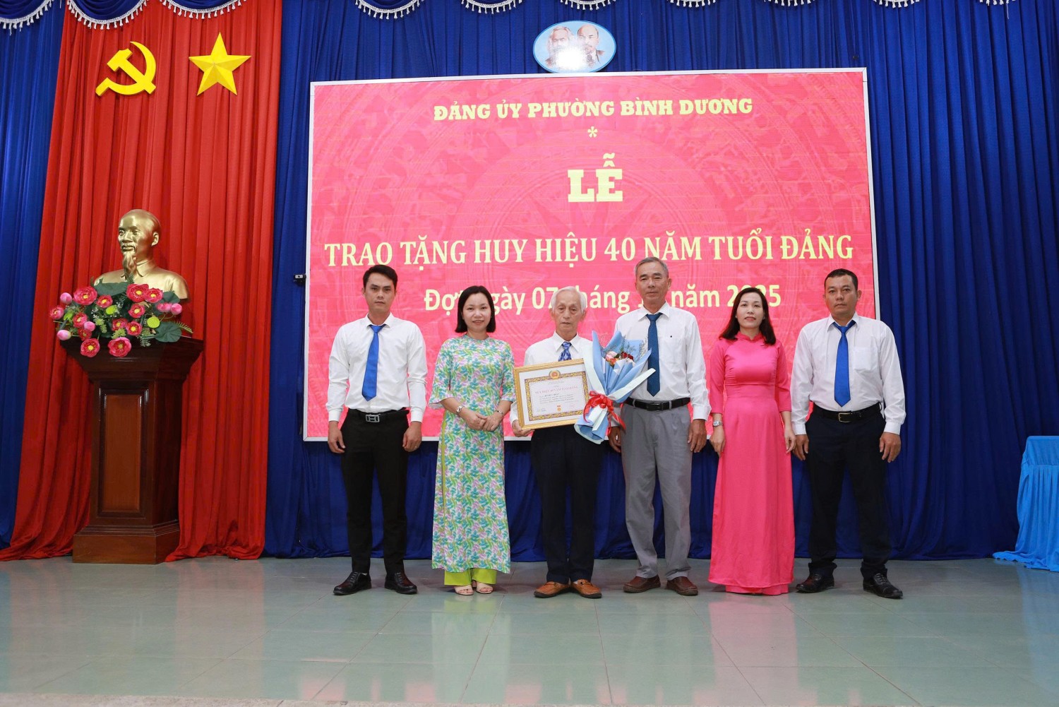 z7216125402568 c8e1610942f0a636cb0de5355d072db8