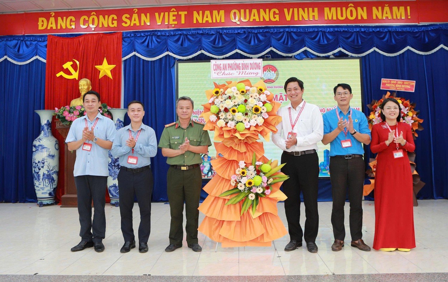 z7223761617090 6e28da17c3d05344ded552019f61b8d1