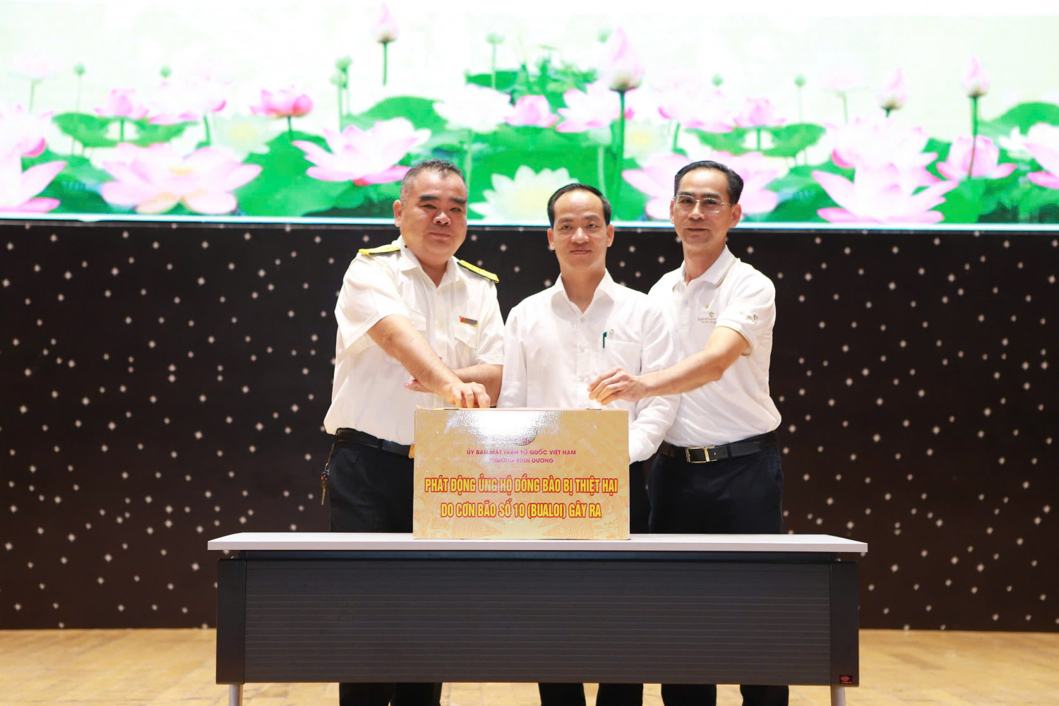 z7260052919088 9de60a0d30c90b0bb4b410755cedb420