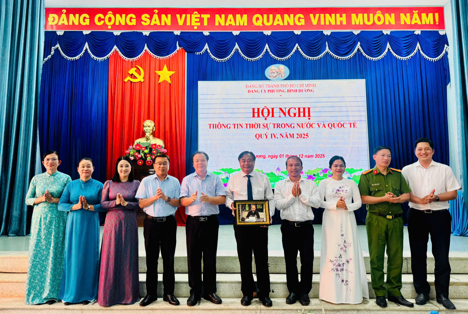 z7280194392152 f3519362df1b2047f2475335c2f7b433