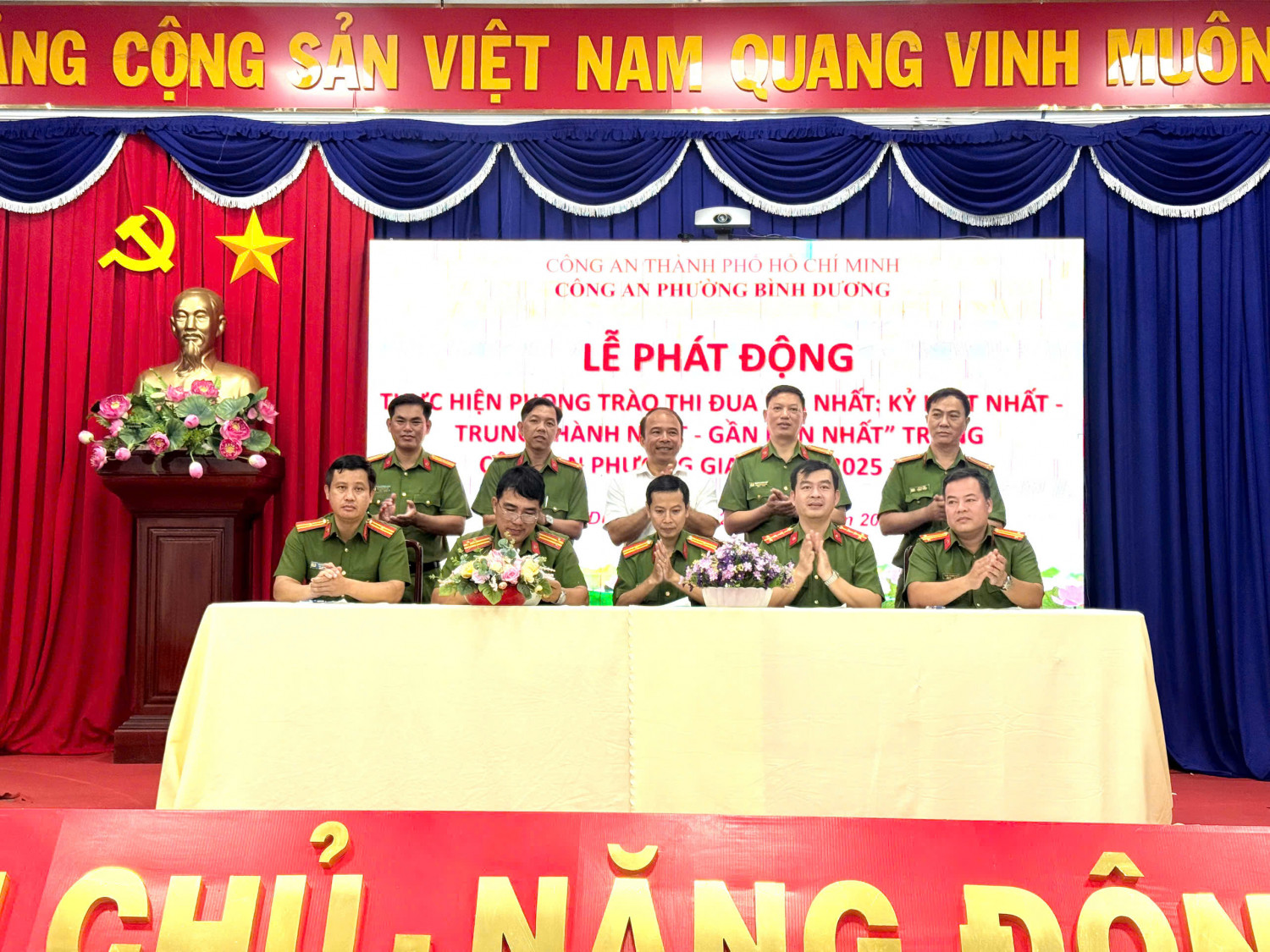 z7318782943545 26ad498631422f3e83d99353378092a0