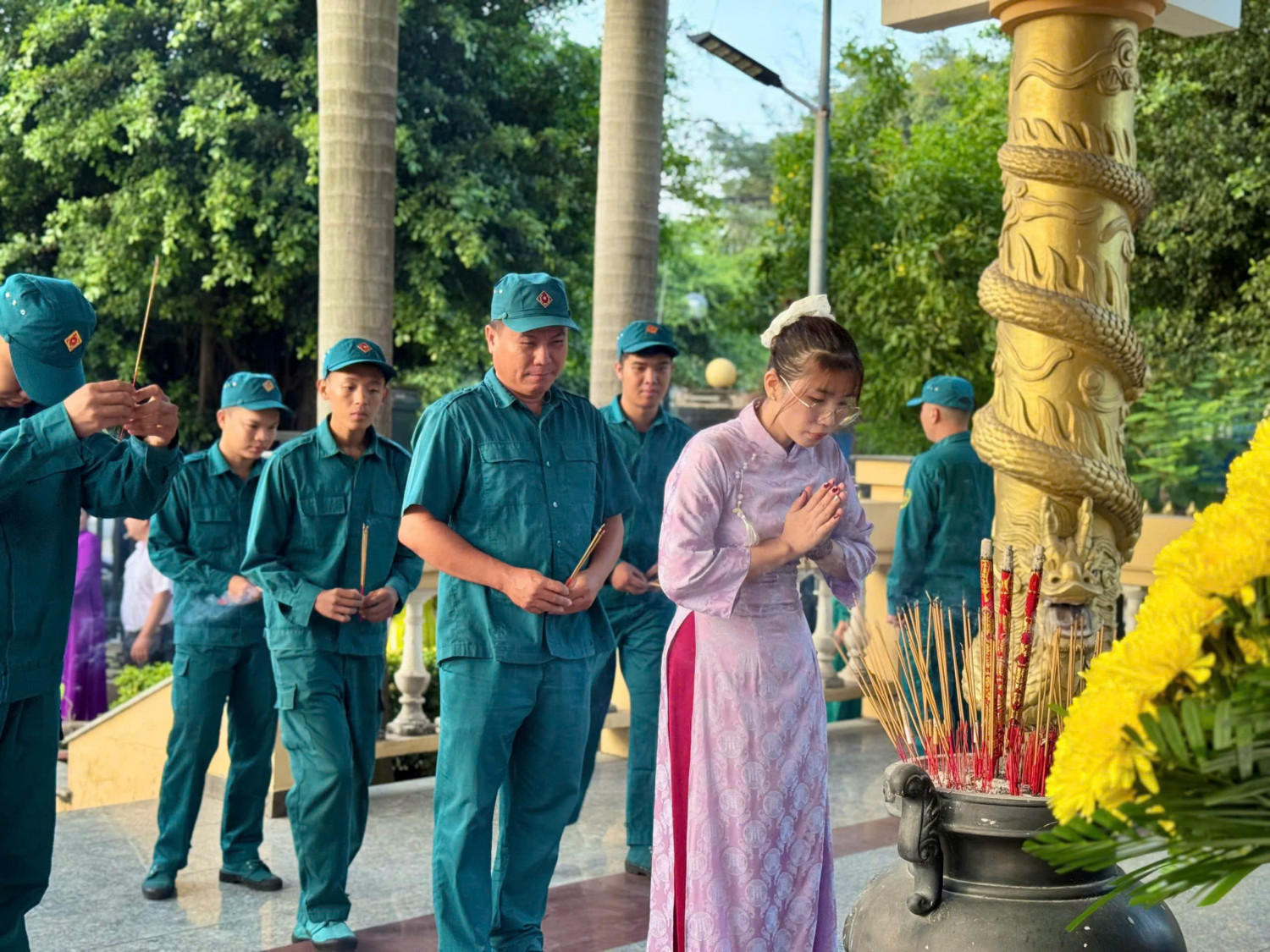 z7351544300480 49bdbadb65828d0dc2398cb0ca1affab