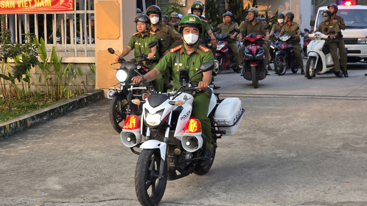 z7436069876217 edb5f9c8afeee503cdbbce1273386132