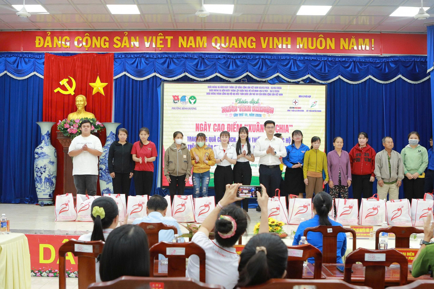 z7462631012813 dd8f507aee4ef8dc23dcbb9925edace8